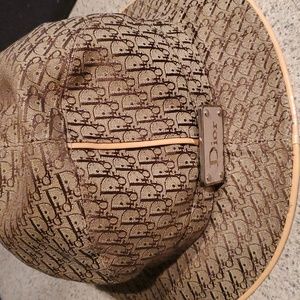 Christian dior bucket hat